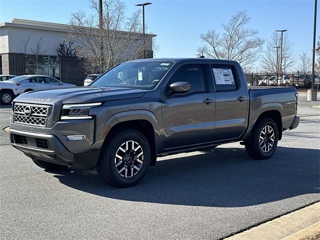 2024 Nissan Frontier SL