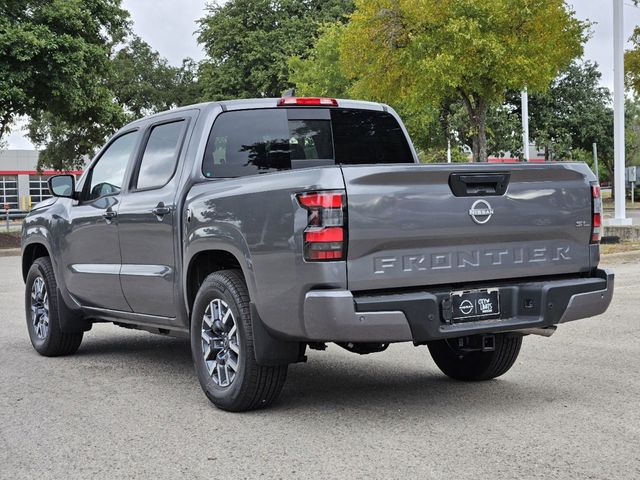 2024 Nissan Frontier SL