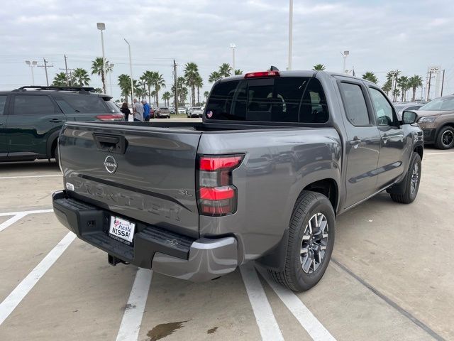 2024 Nissan Frontier SL