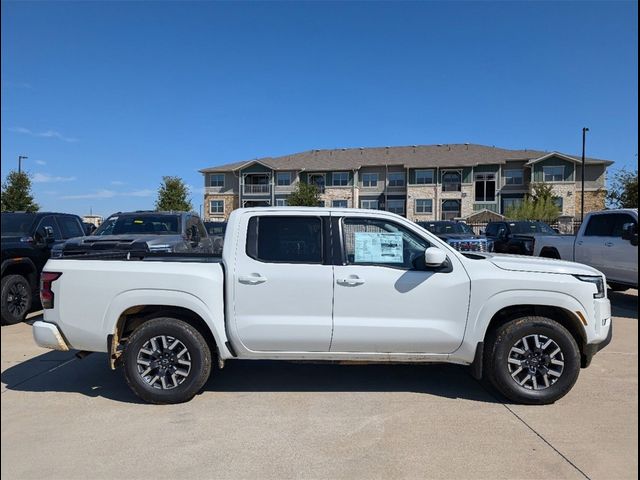 2024 Nissan Frontier SL