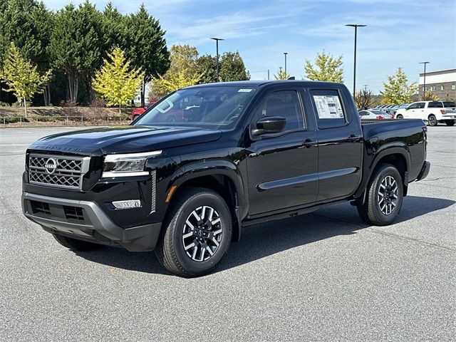 2024 Nissan Frontier SL