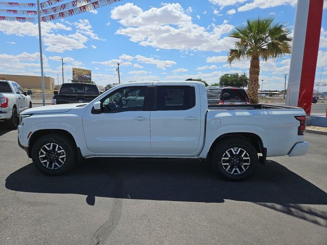 2024 Nissan Frontier SL