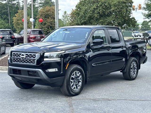 2024 Nissan Frontier SL