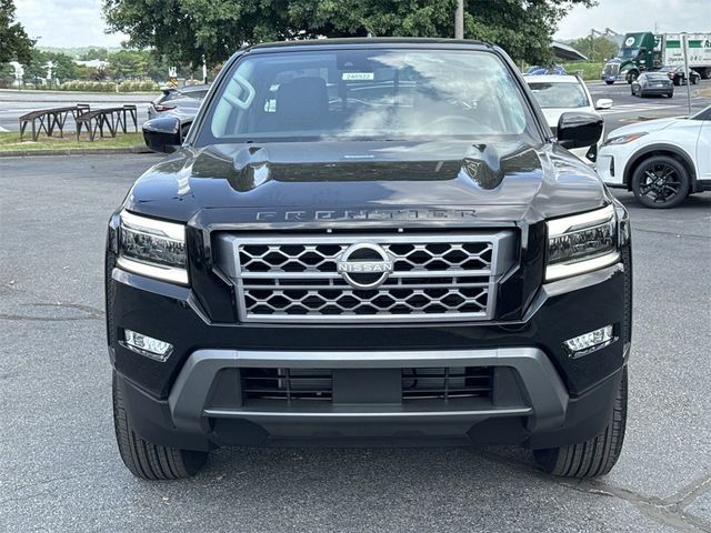 2024 Nissan Frontier SL