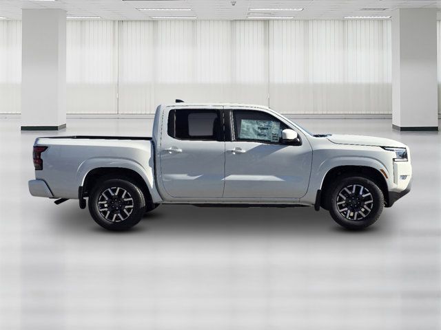 2024 Nissan Frontier SL