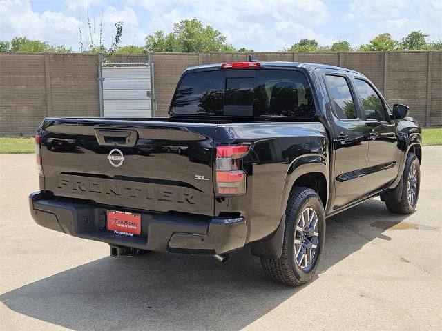 2024 Nissan Frontier SL