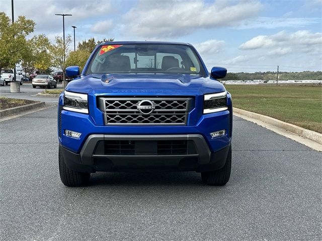 2024 Nissan Frontier SL