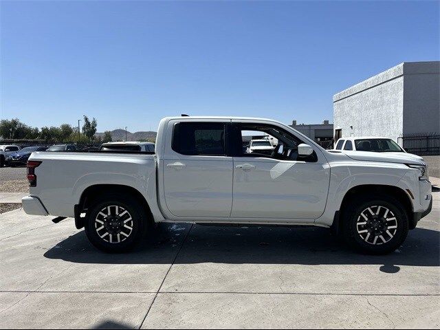 2024 Nissan Frontier SL