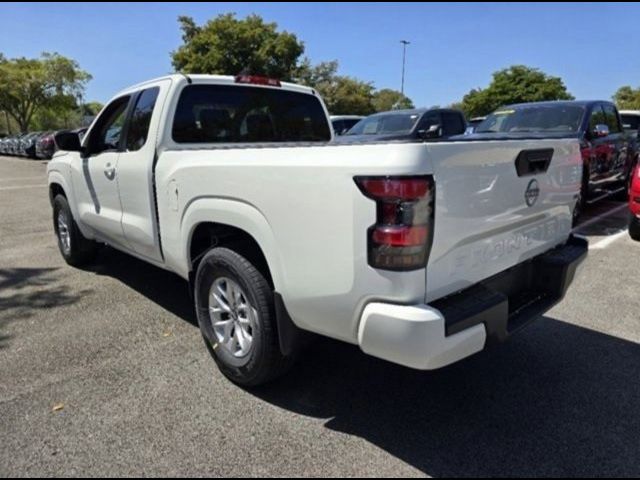 2024 Nissan Frontier SL