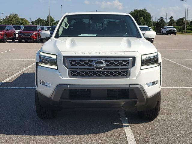 2024 Nissan Frontier SL