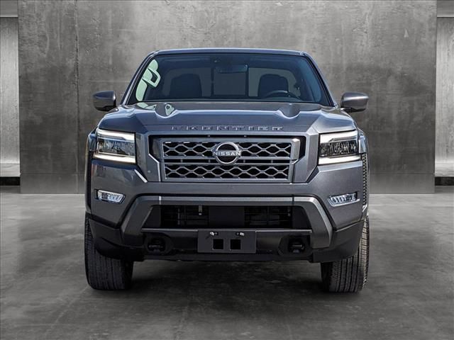 2024 Nissan Frontier SL