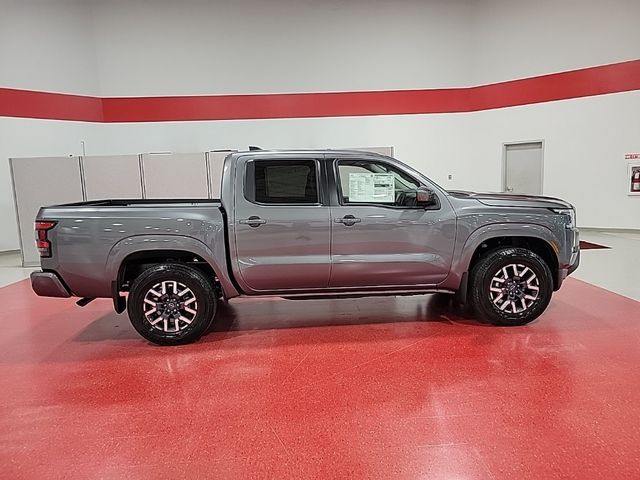 2024 Nissan Frontier SL