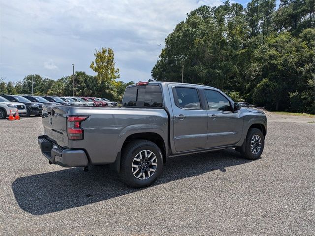 2024 Nissan Frontier SL