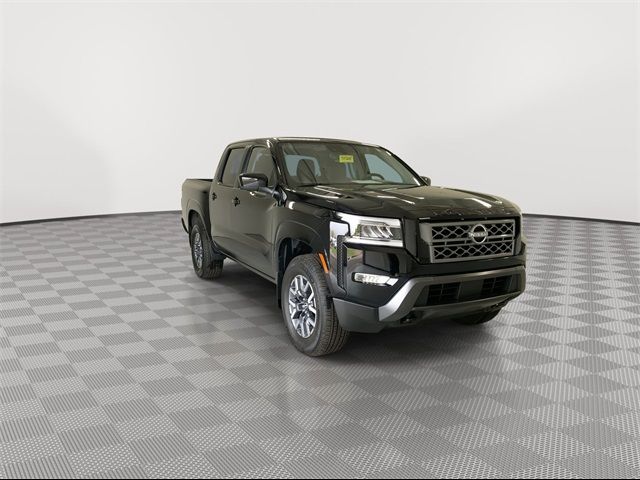 2024 Nissan Frontier SL