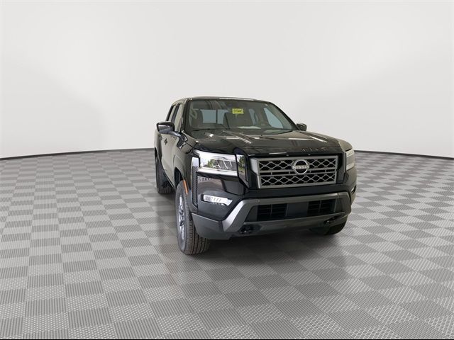 2024 Nissan Frontier SL