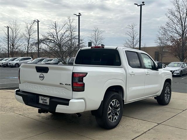 2024 Nissan Frontier SL