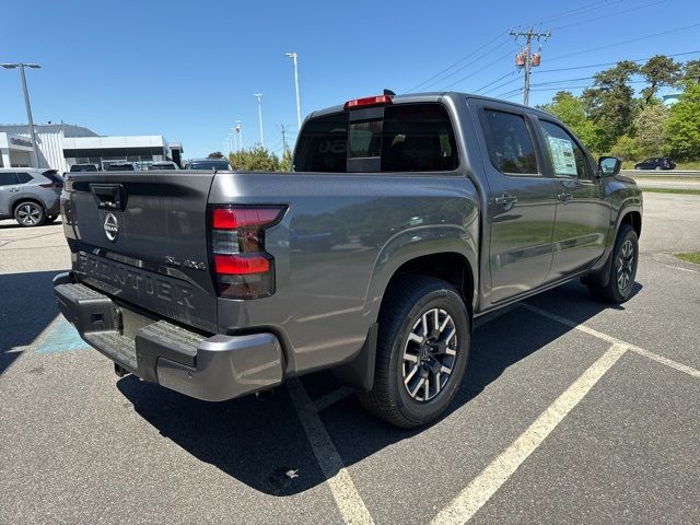 2024 Nissan Frontier SL