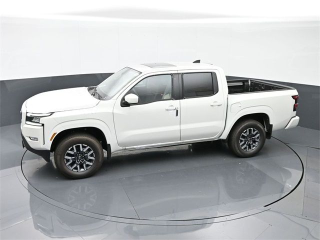 2024 Nissan Frontier SL