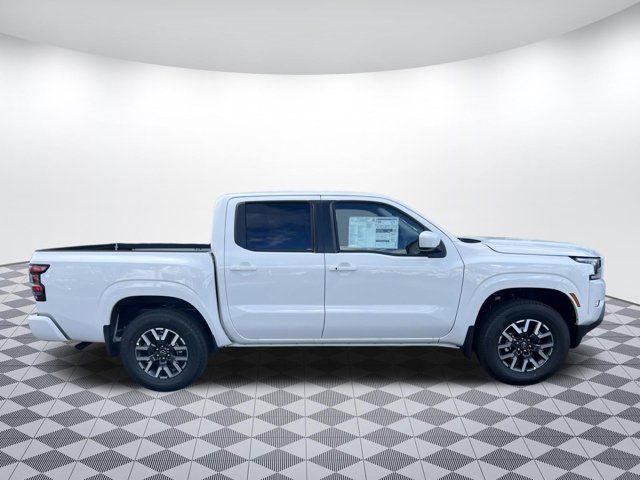 2024 Nissan Frontier SL