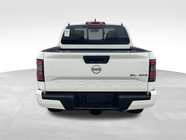 2024 Nissan Frontier SL