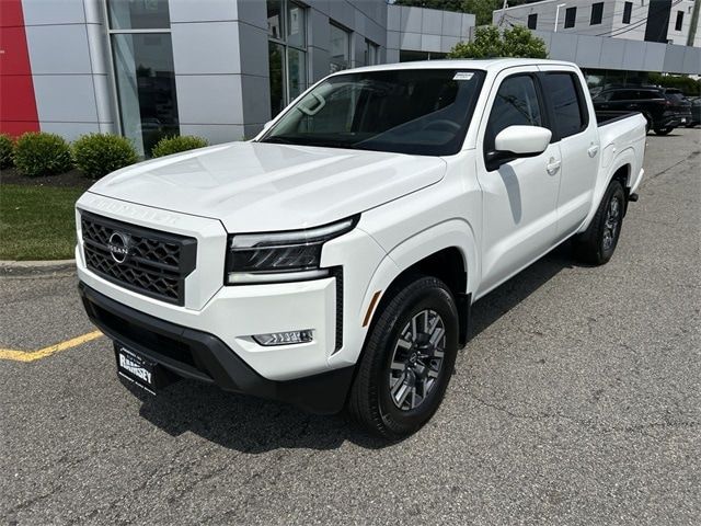 2024 Nissan Frontier SL