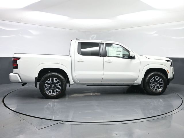 2024 Nissan Frontier SL