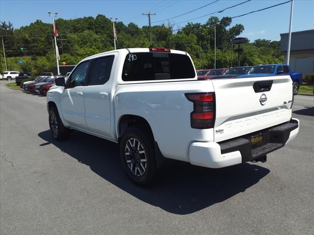 2024 Nissan Frontier SL