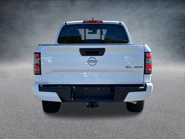 2024 Nissan Frontier SL