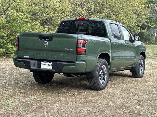 2024 Nissan Frontier SL