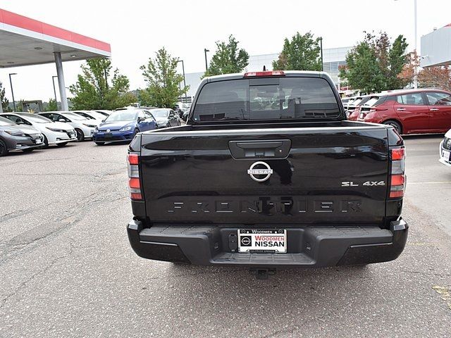 2024 Nissan Frontier SL