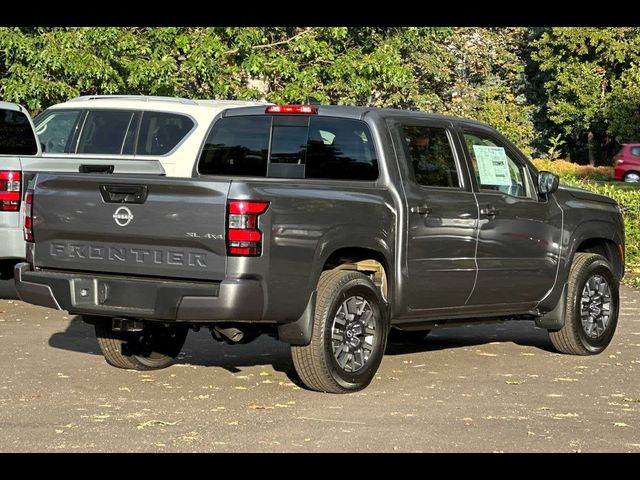 2024 Nissan Frontier SL