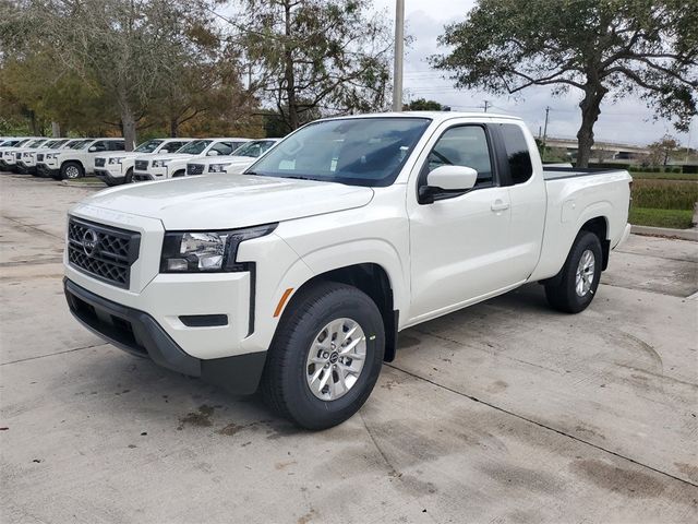 2024 Nissan Frontier SV