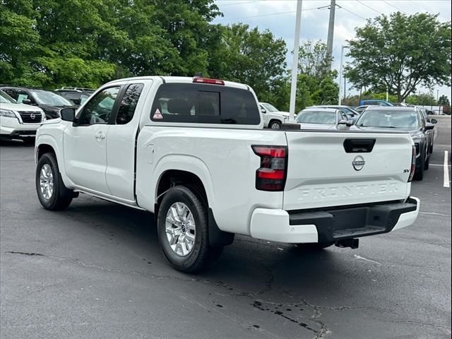 2024 Nissan Frontier SV