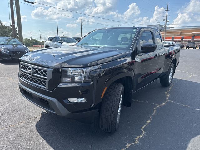 2024 Nissan Frontier SV