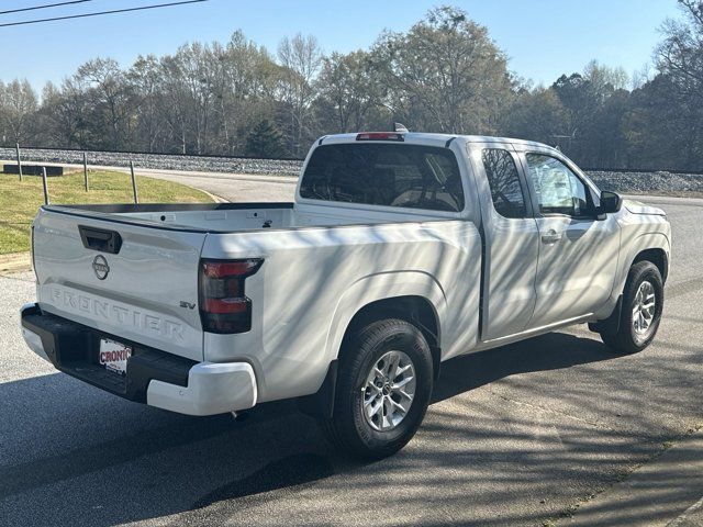 2024 Nissan Frontier SV