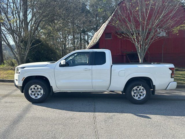 2024 Nissan Frontier SV