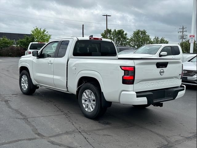 2024 Nissan Frontier SV