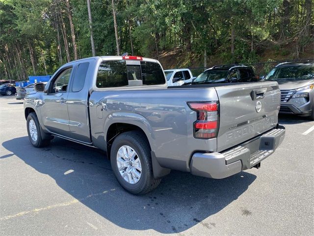 2024 Nissan Frontier SV