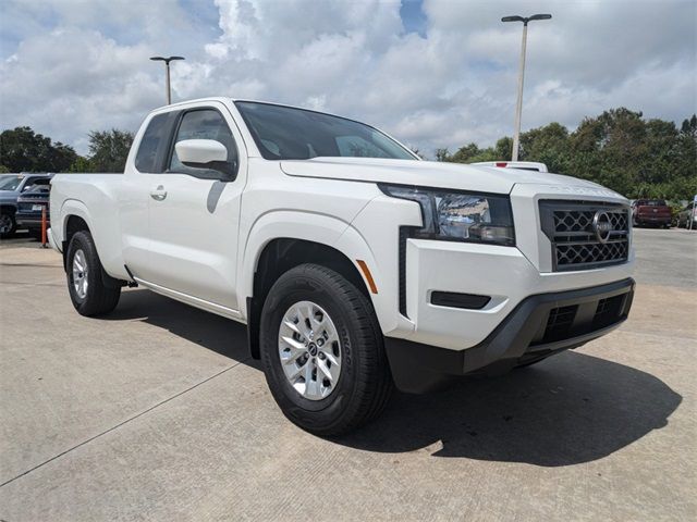 2024 Nissan Frontier SV