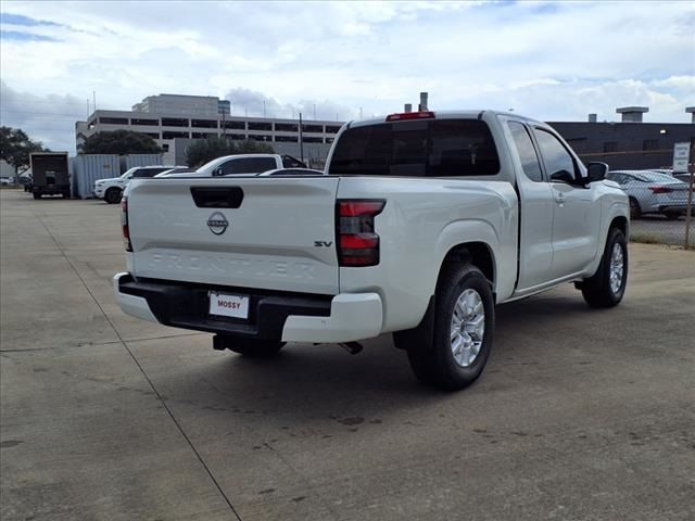 2024 Nissan Frontier SV