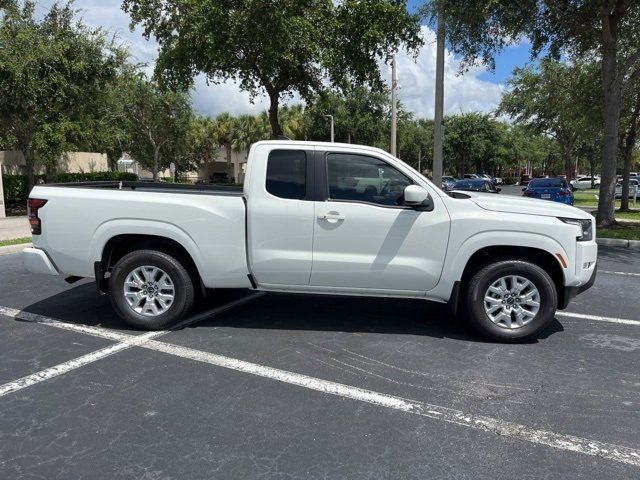 2024 Nissan Frontier SV