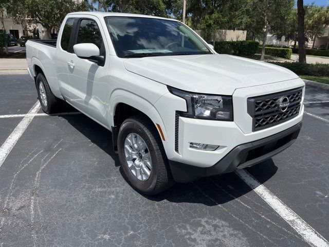 2024 Nissan Frontier SV