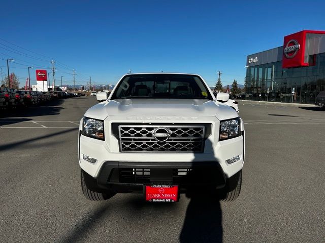 2024 Nissan Frontier SV