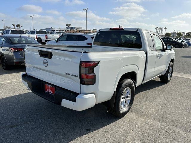 2024 Nissan Frontier SV