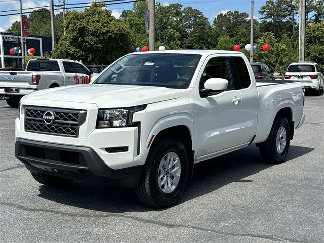 2024 Nissan Frontier SV