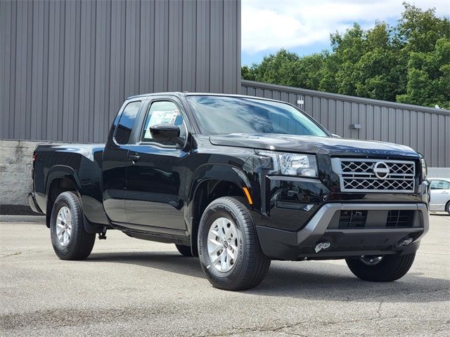 2024 Nissan Frontier SV