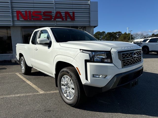 2024 Nissan Frontier SV