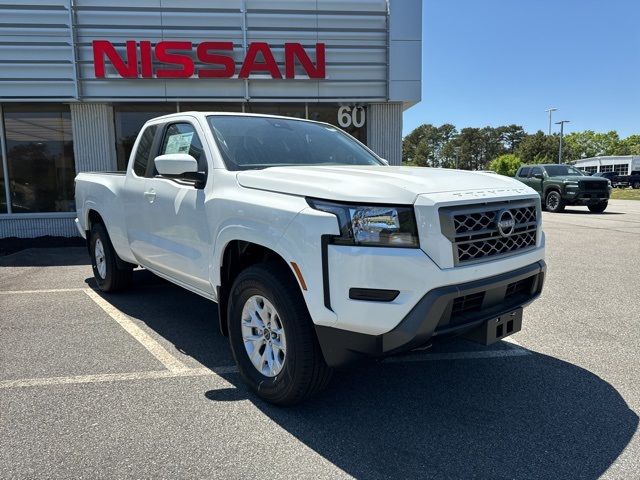 2024 Nissan Frontier SV