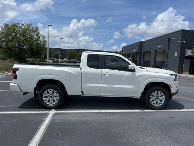 2024 Nissan Frontier SV