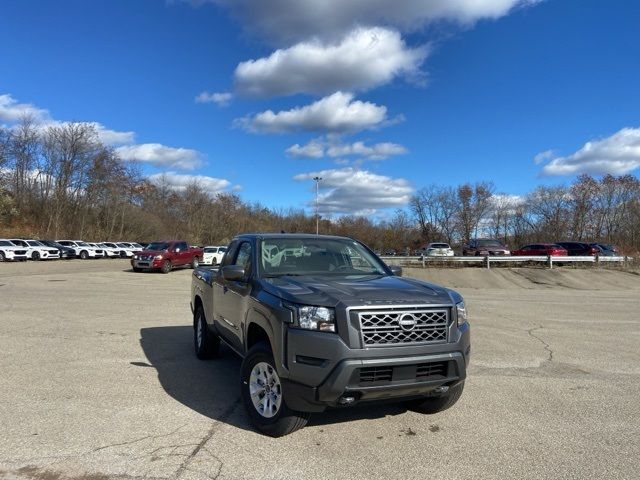 2024 Nissan Frontier SV